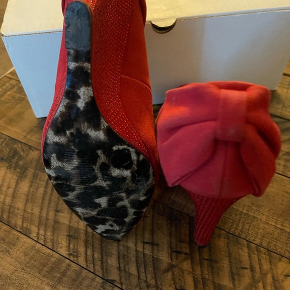 Red wedge heels - Picture 4 of 6